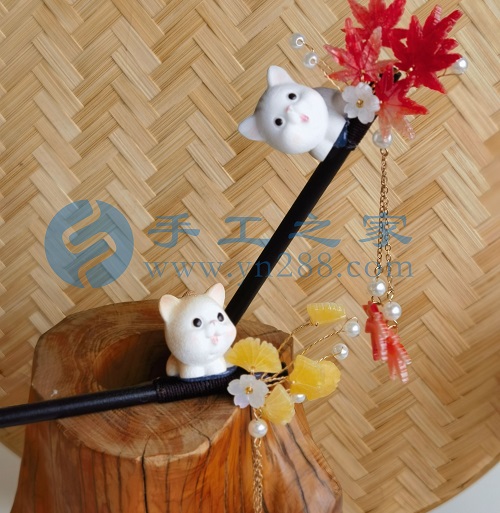 6月4日，手工活接單正規(guī)平臺(tái)，拿回家做的手工項(xiàng)目，可以開飾品加工廠，手工之家讓大家居家手工掙錢有底氣，圖為勵(lì)志珠珠繡串珠手工產(chǎn)品剪影